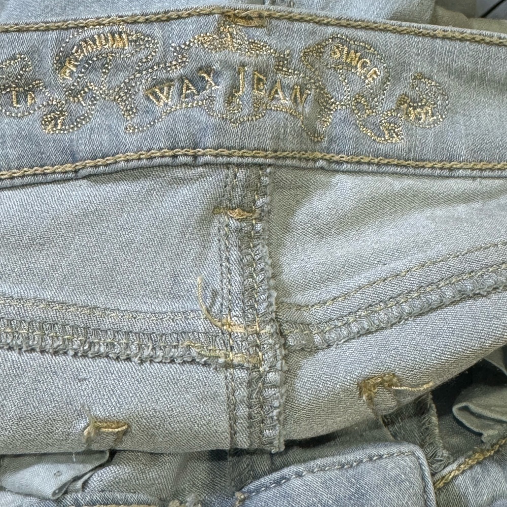 Jeans Like New (e)​​​​ - Picture 6 of 7